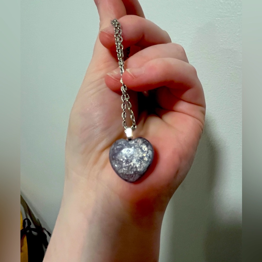 Sparkling purple mica heart crystal pendant necklace.